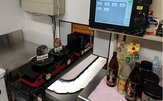 优游国际送餐机器人